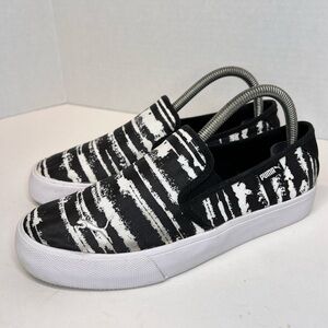 Puma Bari Cat Womens Shoes Size 7.5 Black/White Slip On Memory Foam Superb!